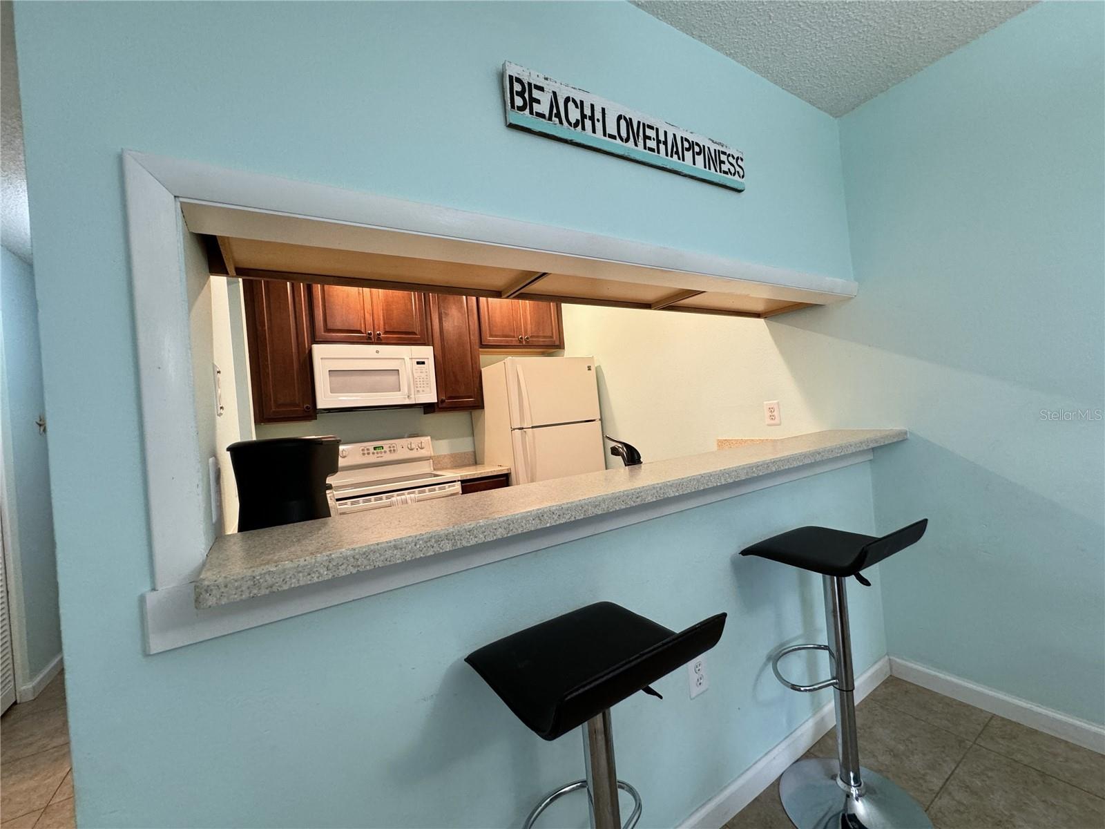 MIRROR LAKE CONDO SEC 2 - Residential Lease