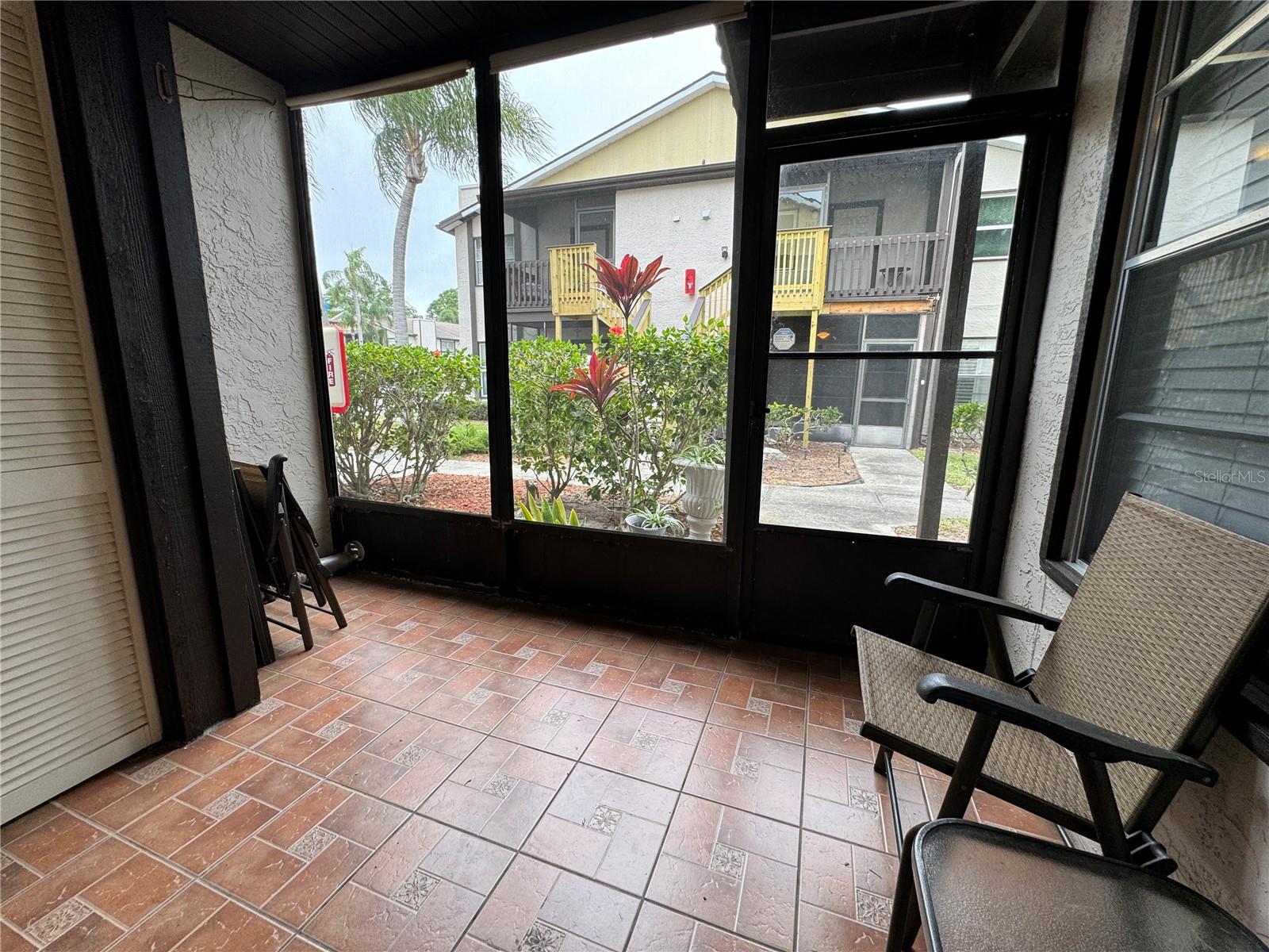 MIRROR LAKE CONDO SEC 2 - Residential Lease