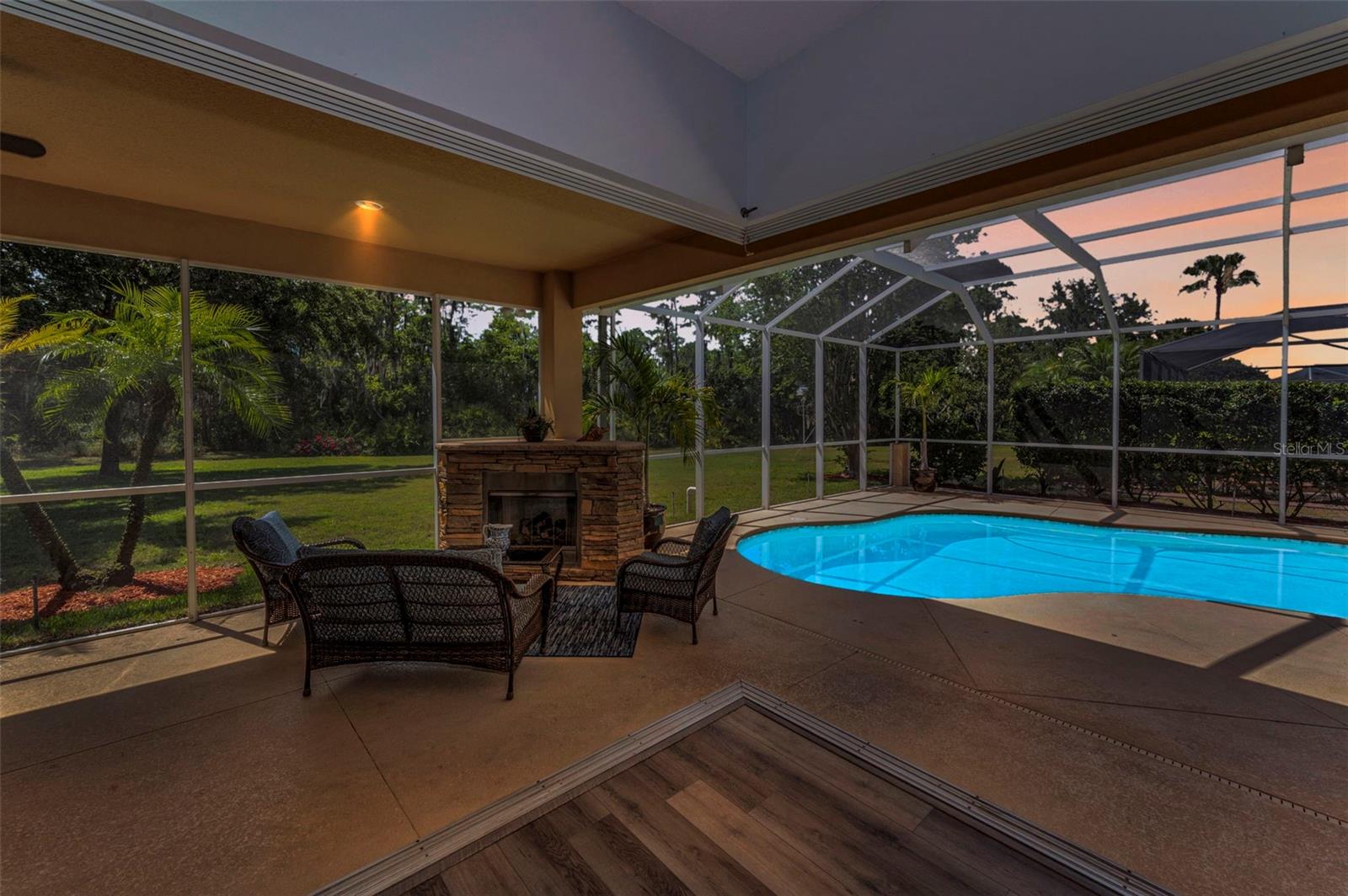 1033 TUSCANY DRIVE