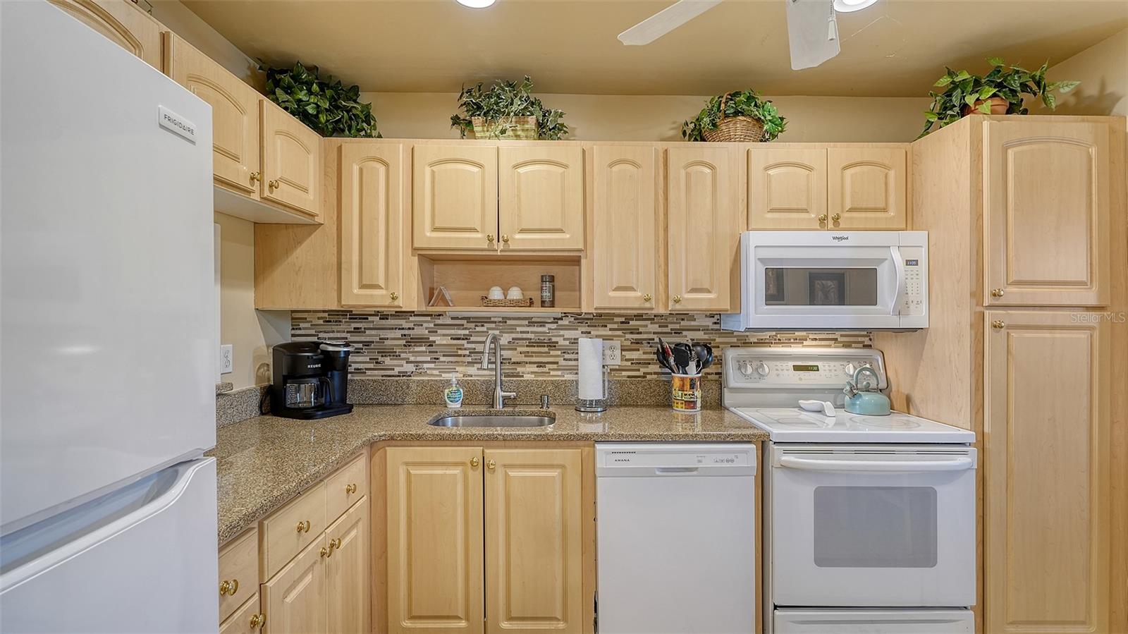 PALM-AIRE DESOTO LAKES COUNTRY CLUB 5 - Residential