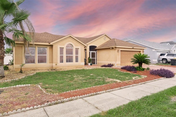 8611 PRIMROSE DR, KISSIMMEE, FL 34747 - Image 33b2cbf8318ca18009ab2eb86f740b0e/2749498256