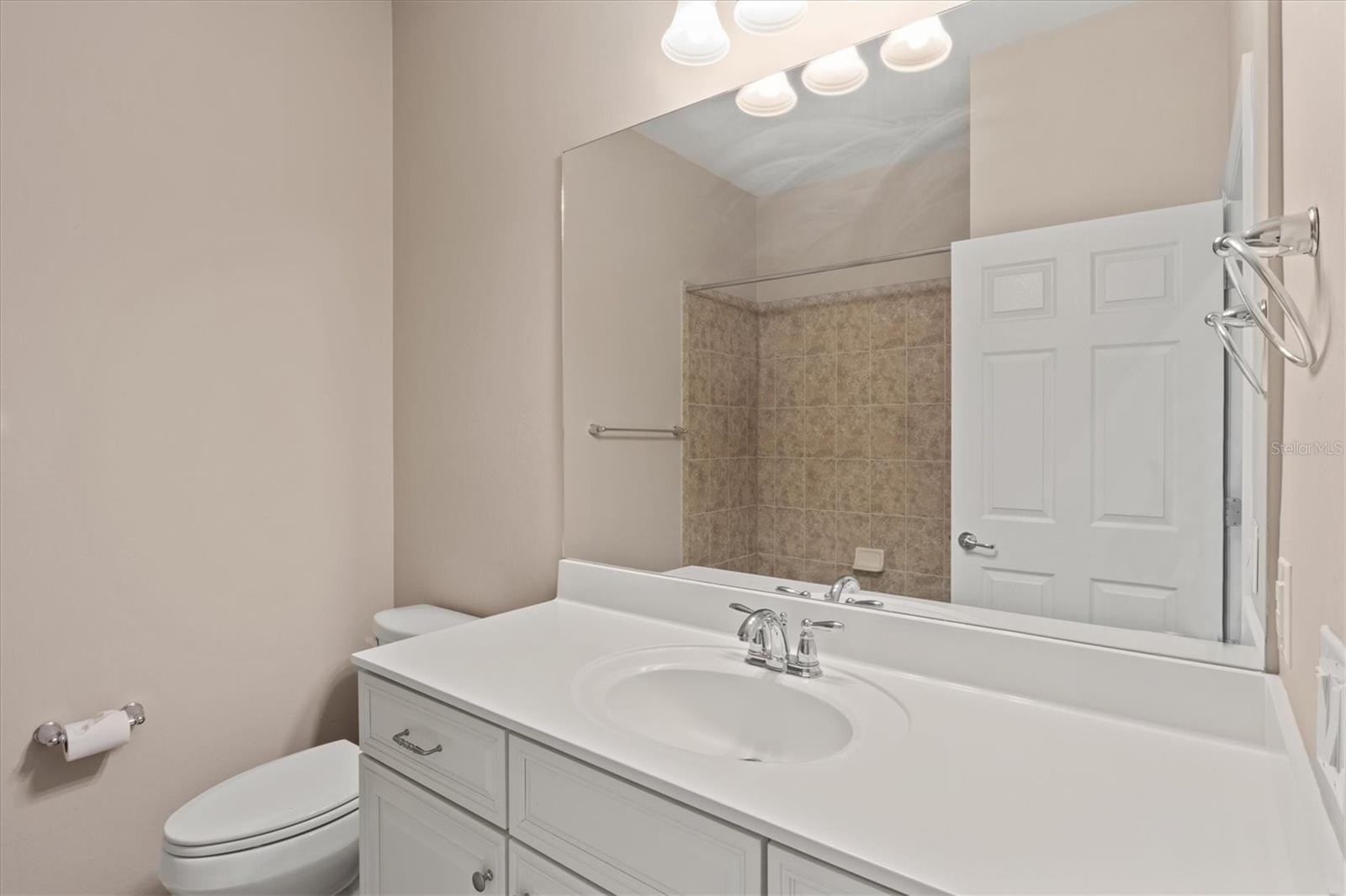 ISLANDWALK - Residential