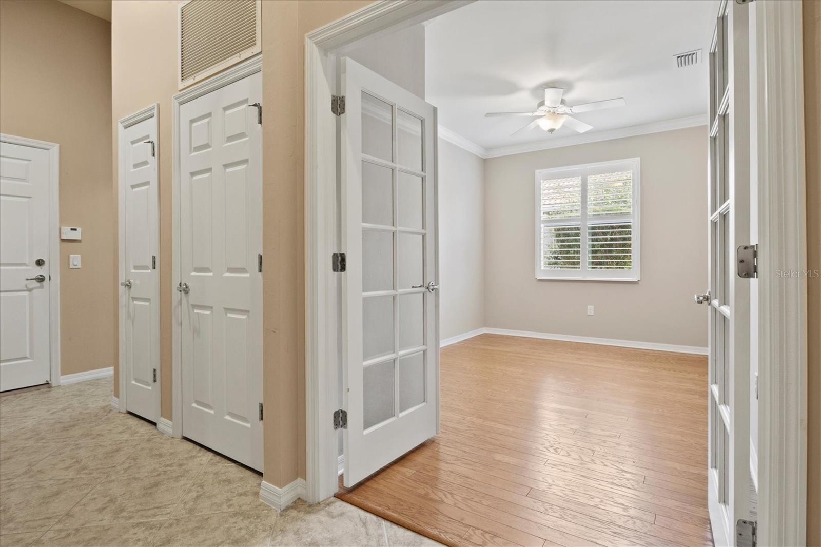 ISLANDWALK - Residential