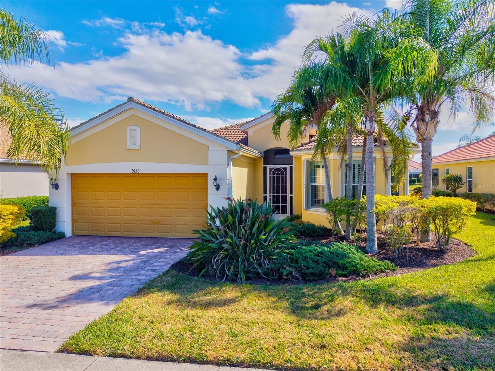 ISLANDWALK - Residential