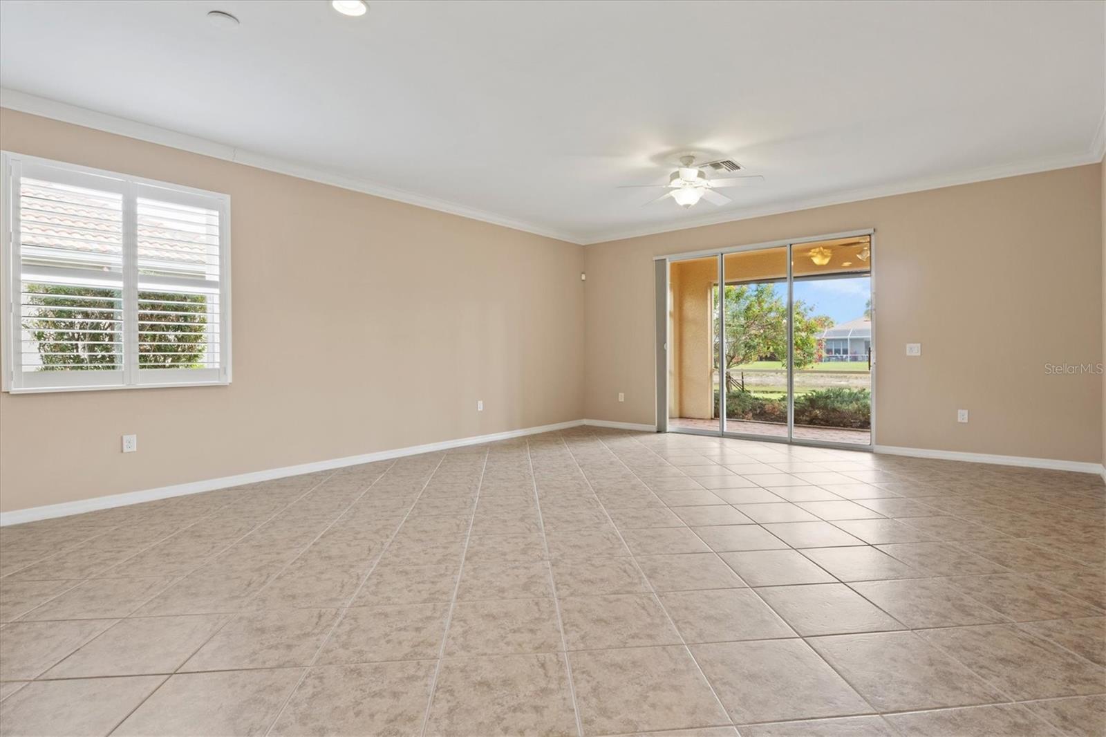 ISLANDWALK - Residential