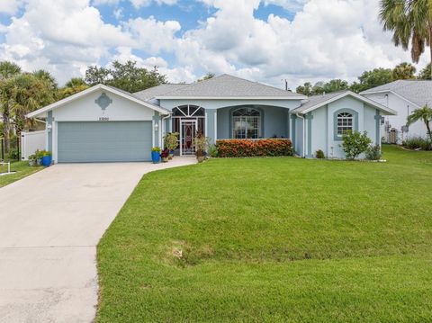 A home in PORT CHARLOTTE