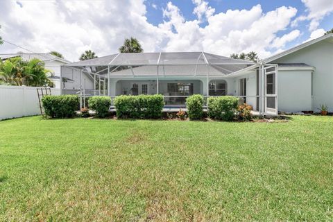 A home in PORT CHARLOTTE