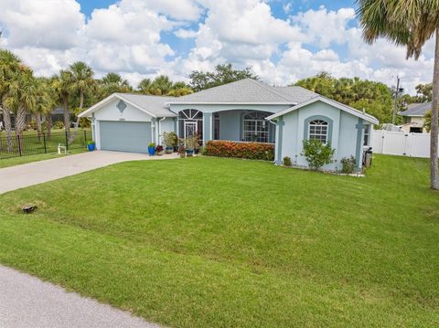 A home in PORT CHARLOTTE