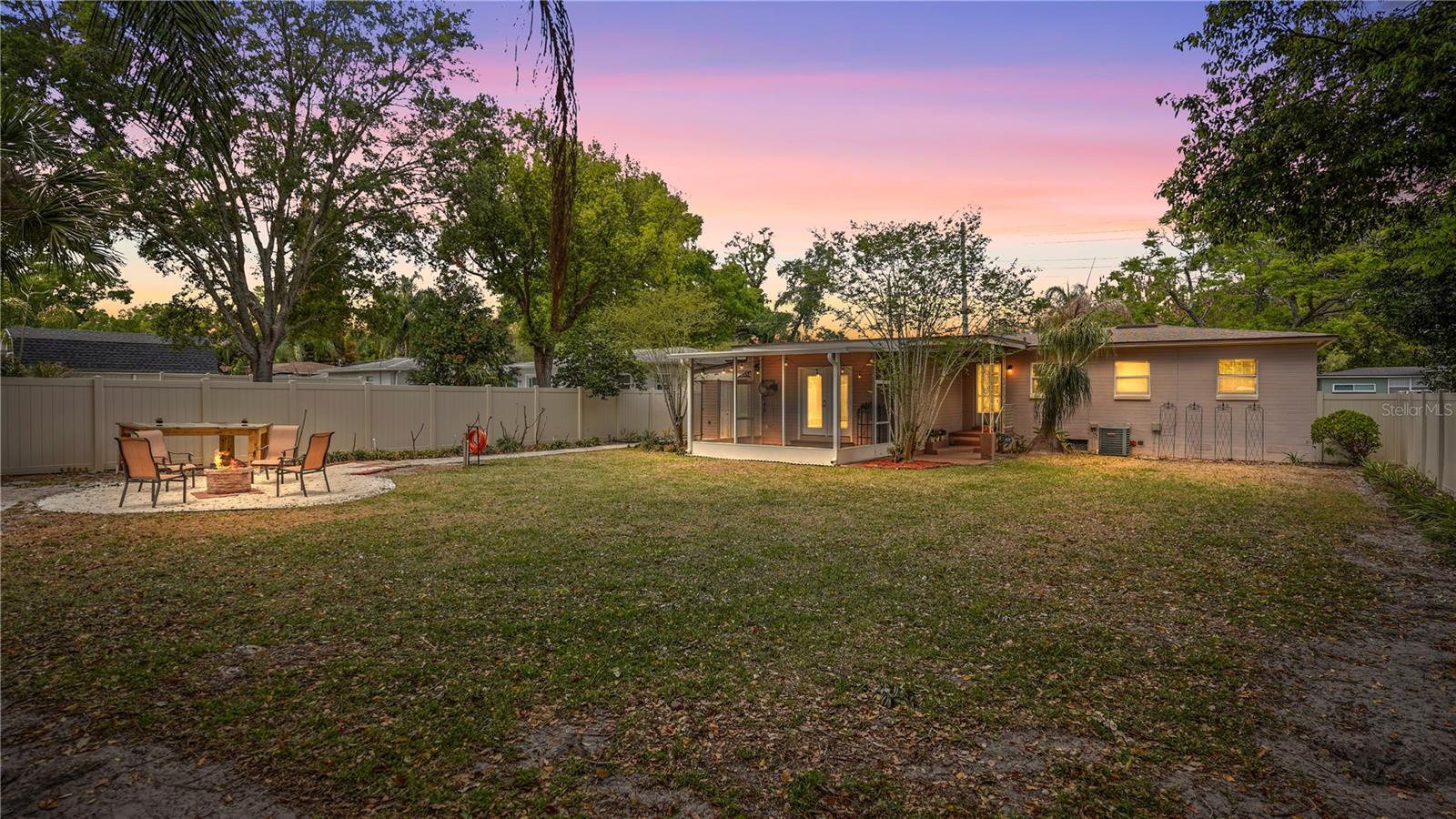 ARDMORE MANOR - Residential