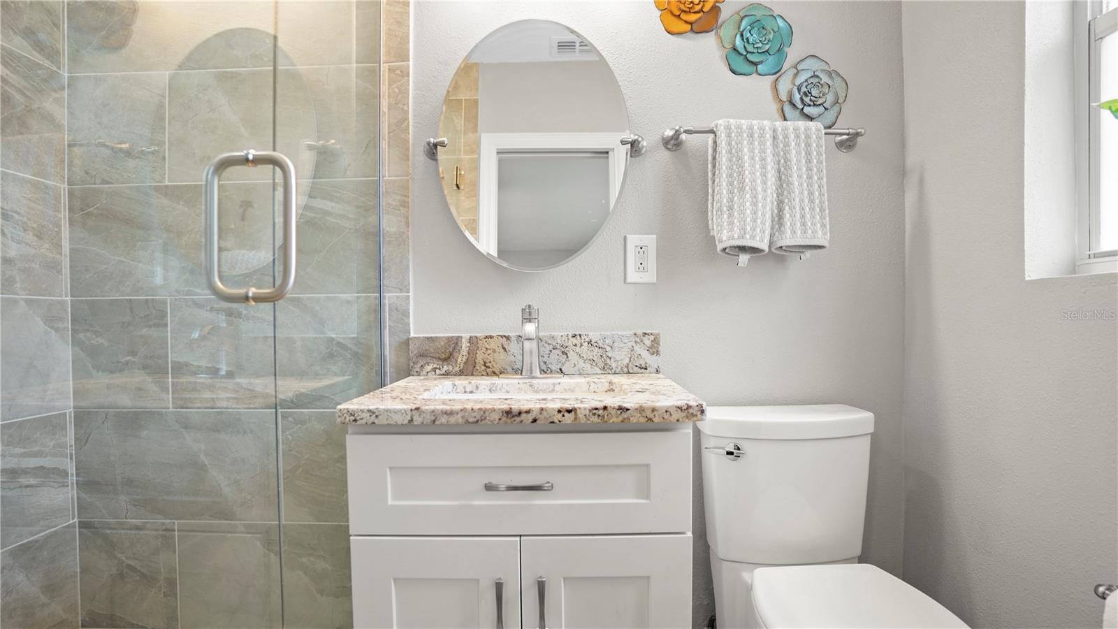 ARDMORE MANOR - Residential