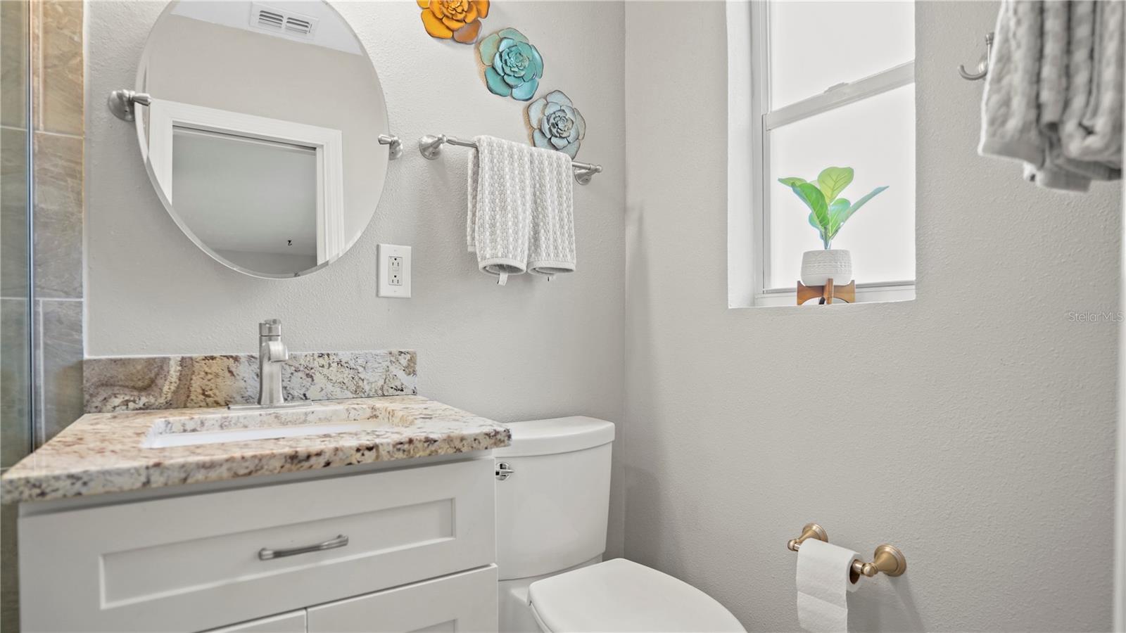 ARDMORE MANOR - Residential