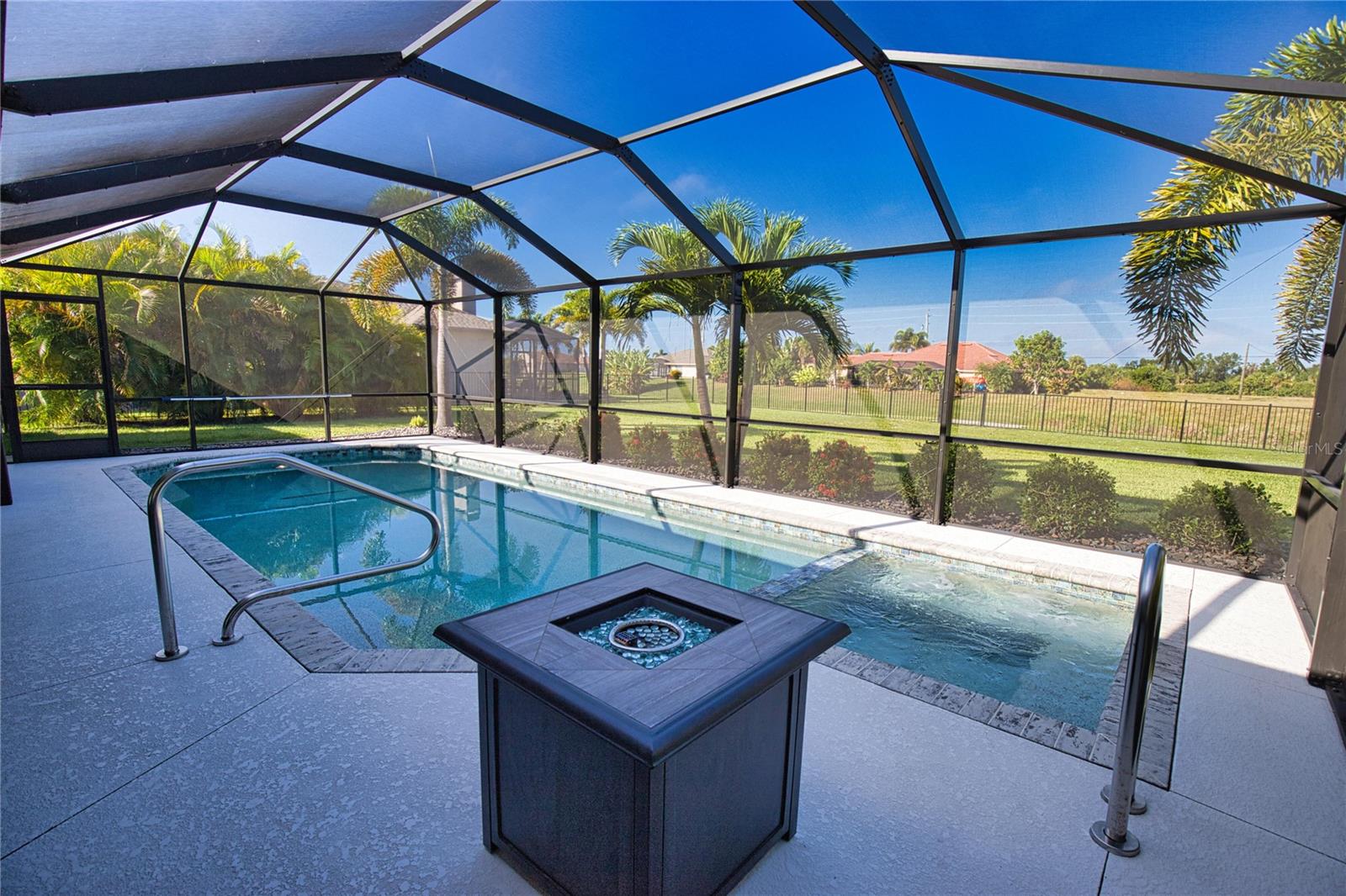 ROTONDA WEST WHITE MARSH - Residential