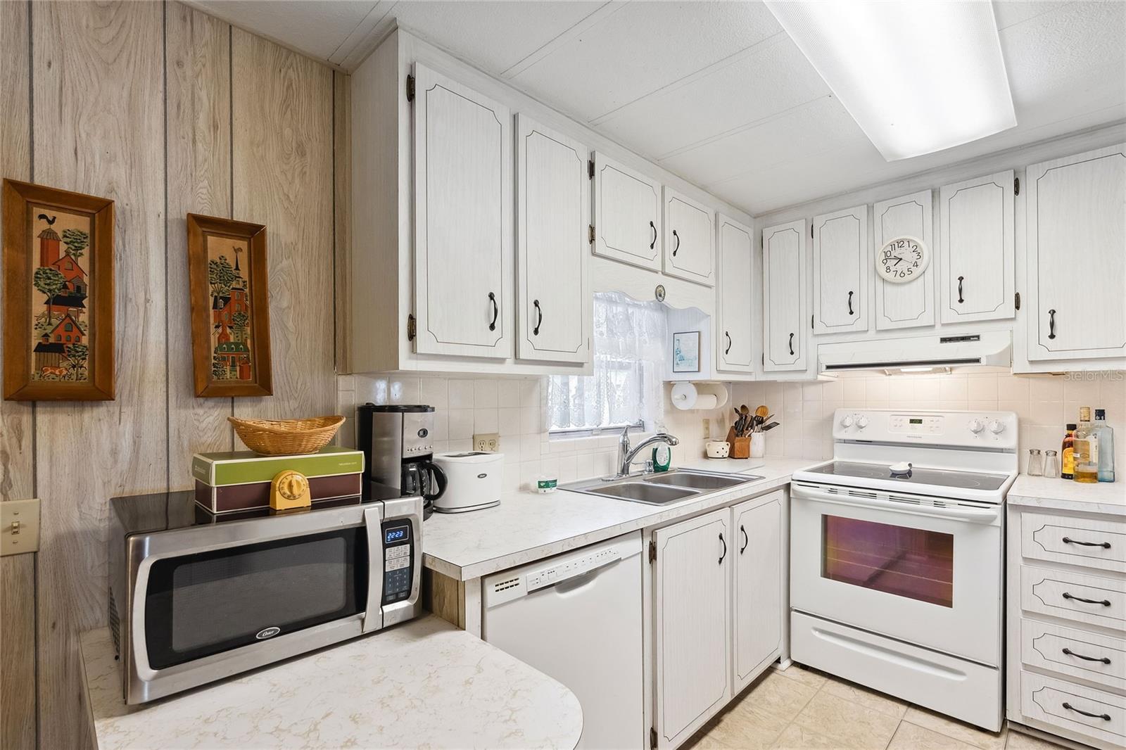 CHATEAU VILLAGE CO-OP - Residential