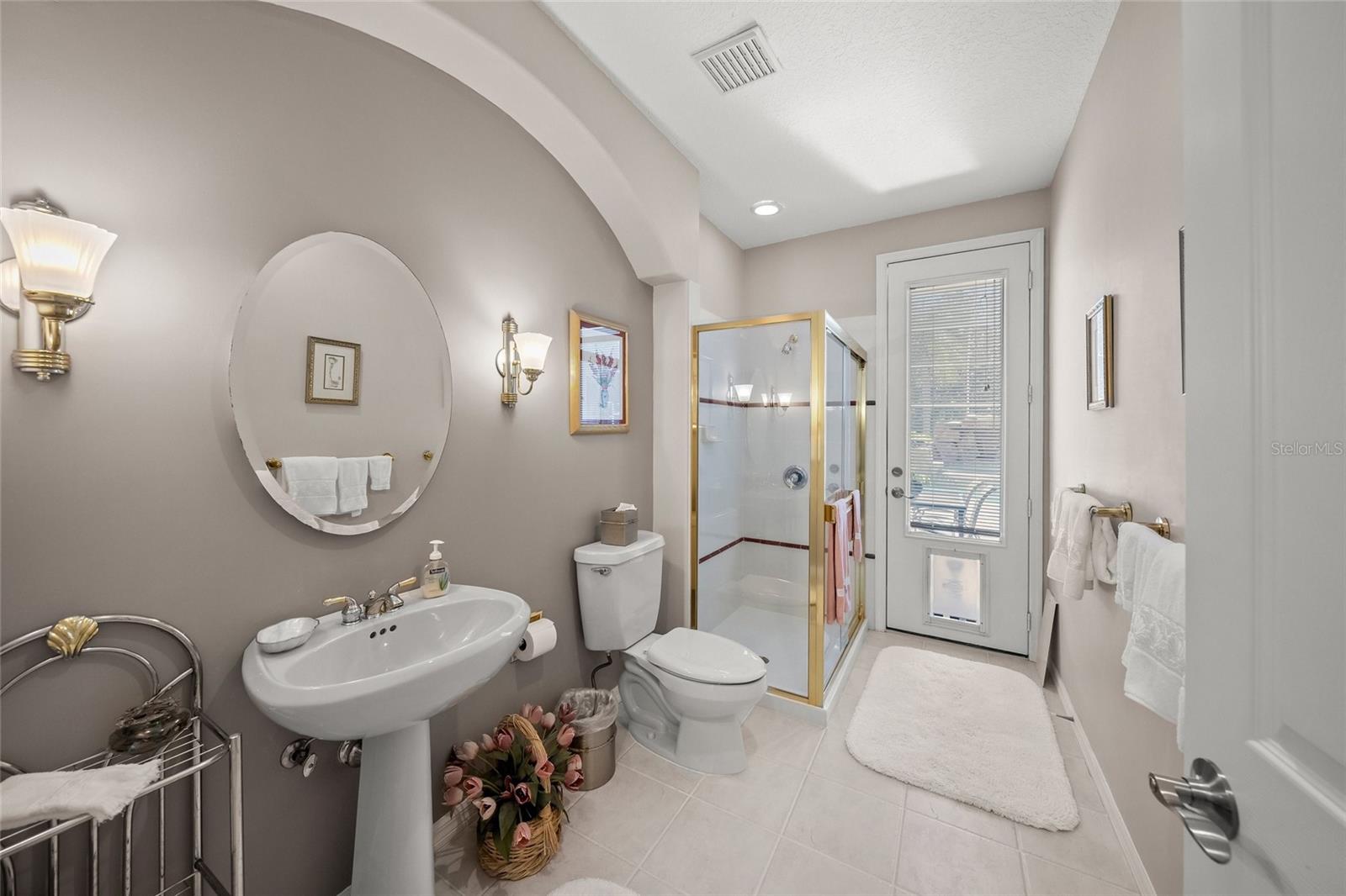 LAUREL OAK ESTATES - Residential