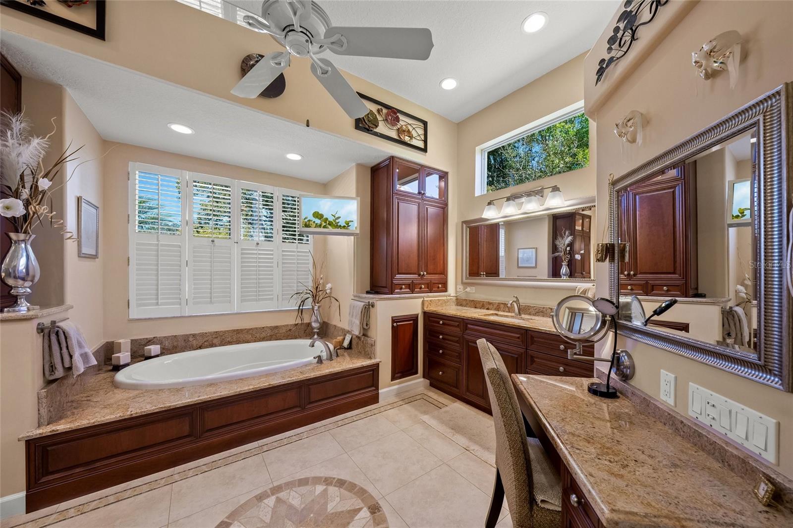 LAUREL OAK ESTATES - Residential