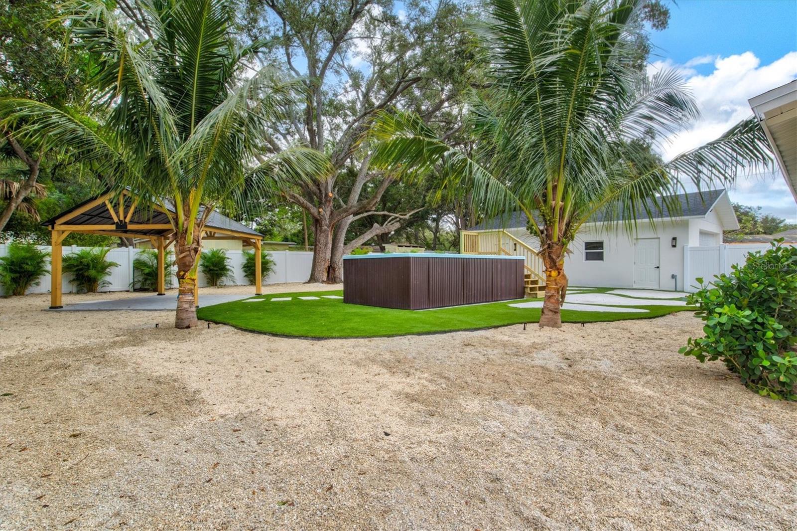 ROSEDALE - Residential