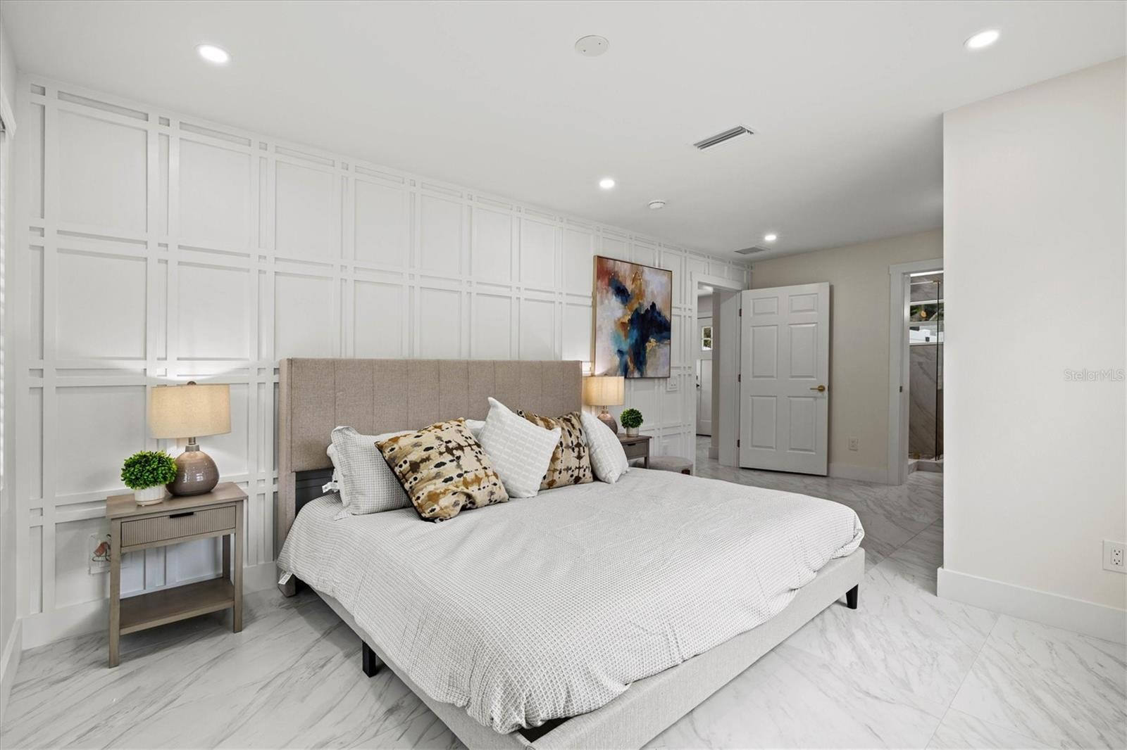 ROSEDALE - Residential