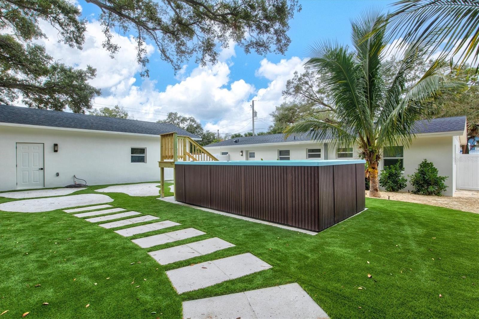 ROSEDALE - Residential