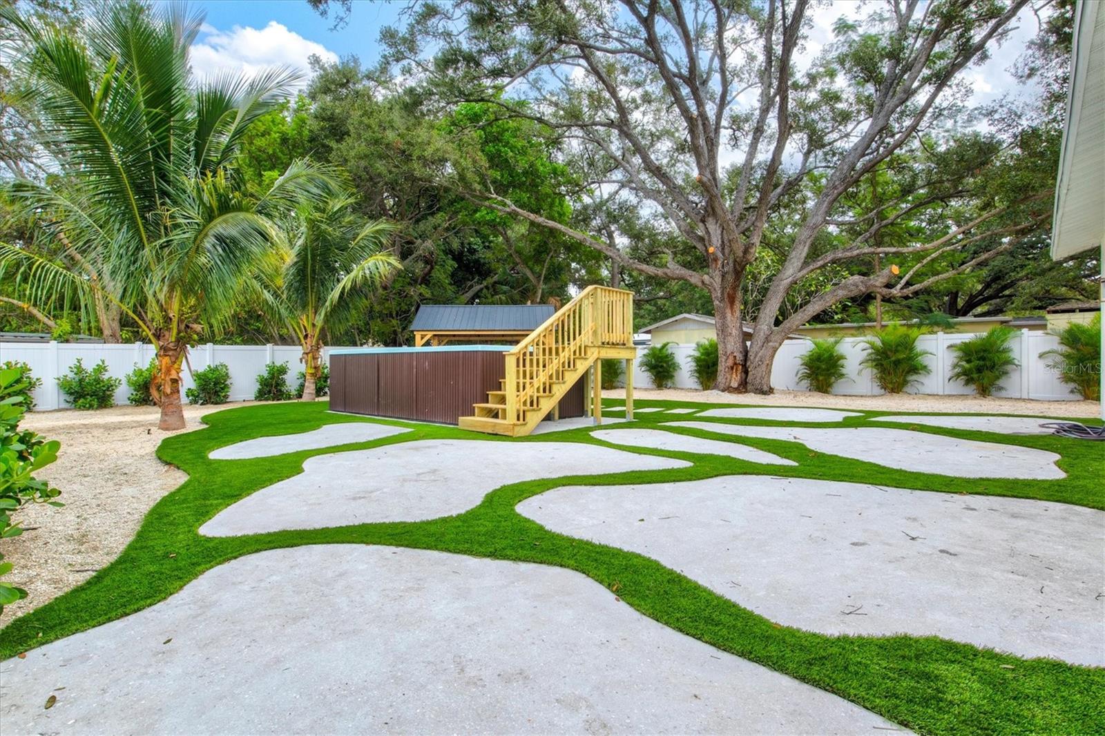 ROSEDALE - Residential