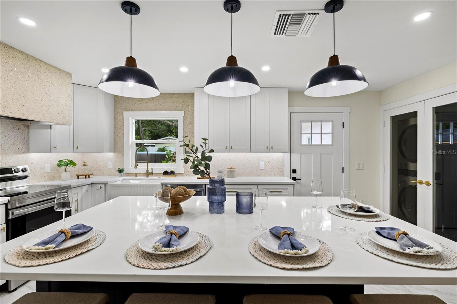 ROSEDALE - Residential