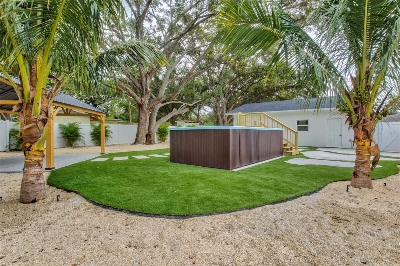 ROSEDALE - Residential