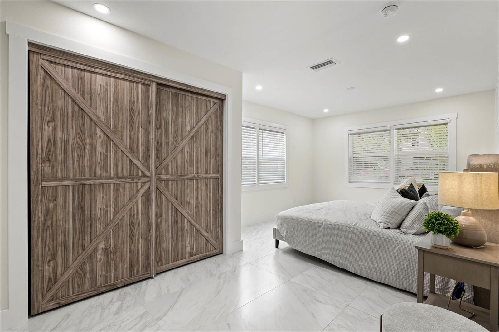 ROSEDALE - Residential