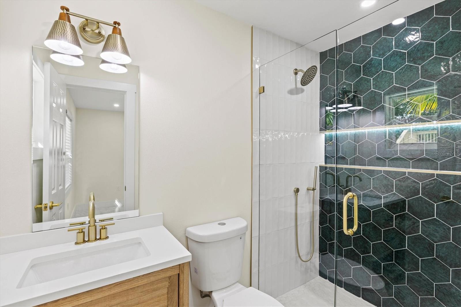 ROSEDALE - Residential