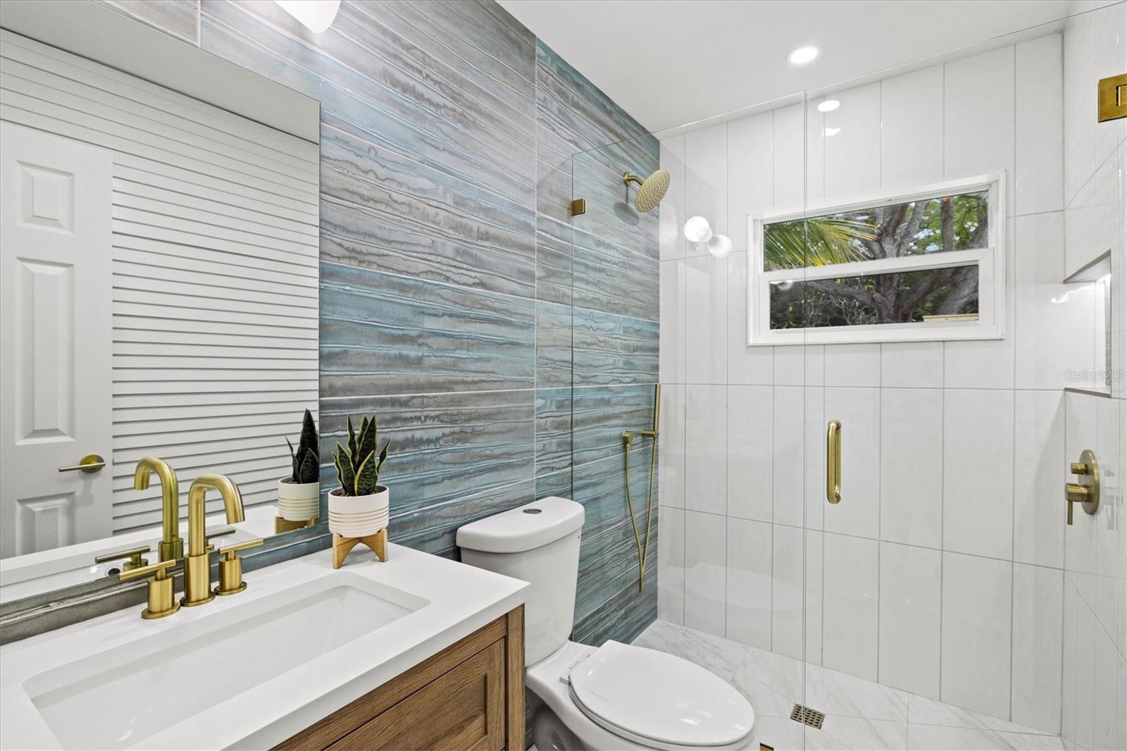 ROSEDALE - Residential