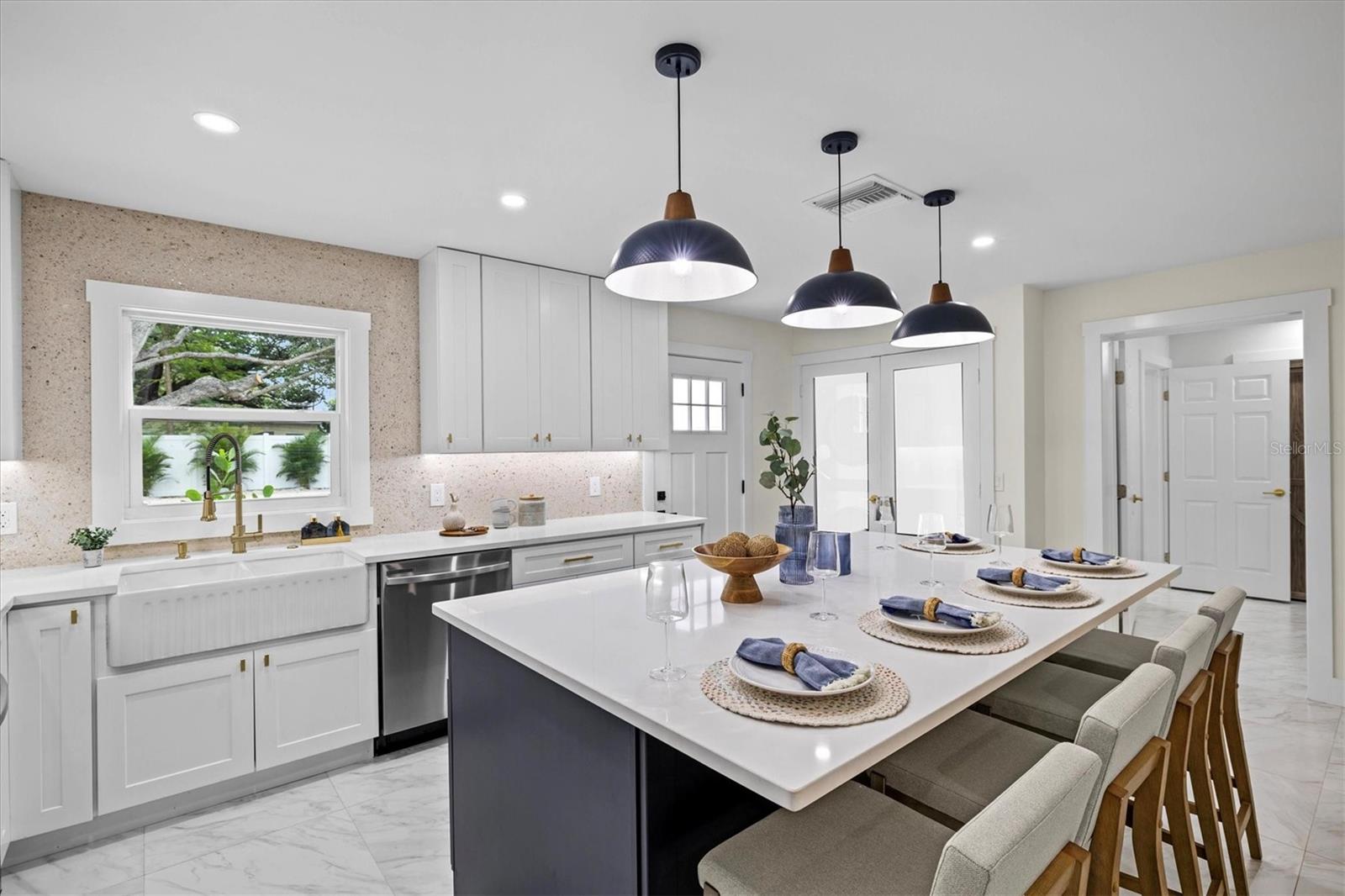 ROSEDALE - Residential