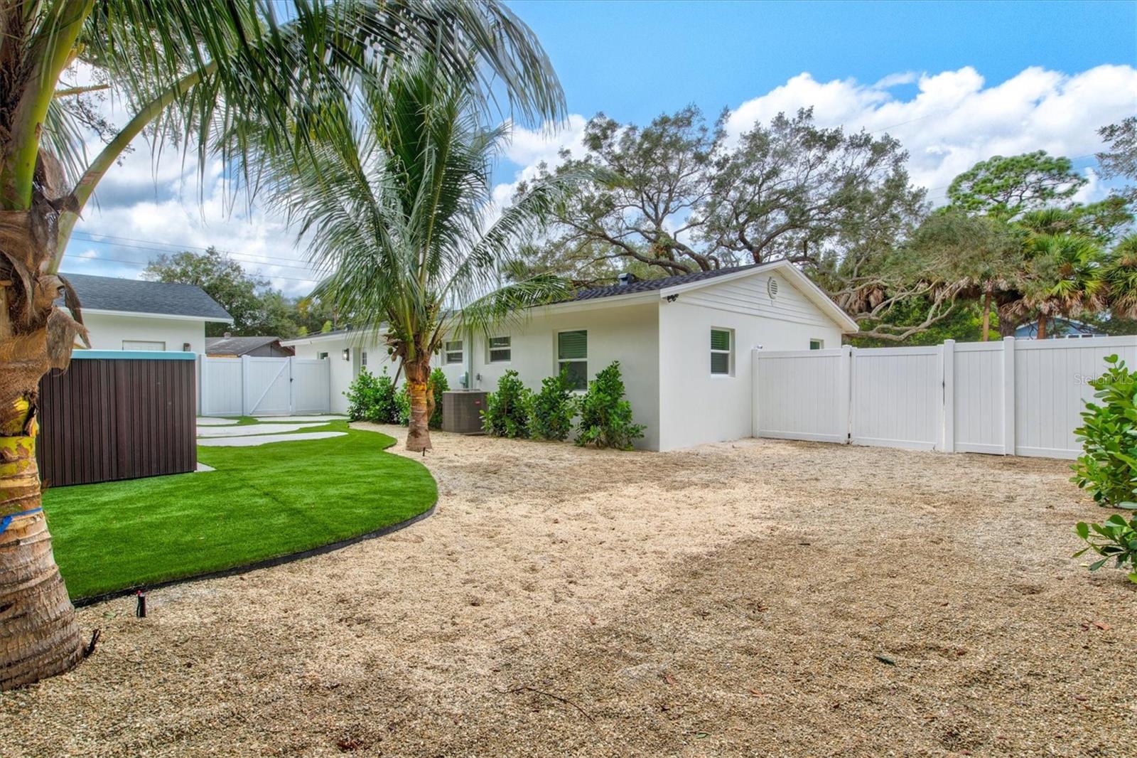 ROSEDALE - Residential