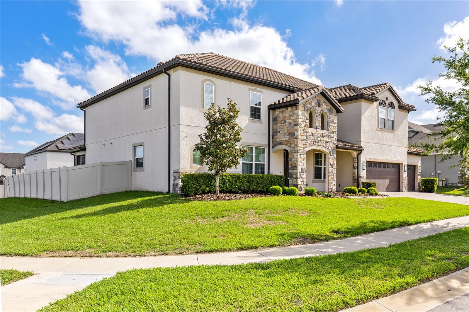 1698 JUNIPER HAMMOCK STREET