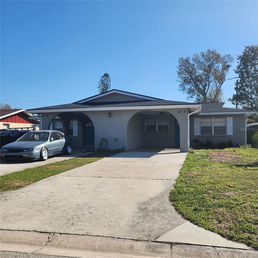 Duplex for Rent – Available January 1st

For Rent – Well-Maintained 2B/1B Duplex in Prime Bradenton Location!

This inviting duplex offers a comfortable, functional layout with a kitchen in excellent condition, private laundry area, and a fully fenced backyard for added privacy and outdoor enjoyment.
The unit is tenant-occupied, but showings are available with prior notice.

Great Bradenton Location!
Close to shops and restaurants along Cortez Rd / US-41, beautiful Bradenton Beaches and Anna Maria Island, top schools like IMG Academy, Bayshore High School, and Blanche H. Daughtrey Elementary, plus supermarkets, entertainment, and major roads.

A comfortable home in a highly convenient area.

Rental Requirements (Ross Rentals):
1st month + deposit • Background/credit check • Income 3x rent • No evictions

Available January 1st 2026

Tours are by appointment only and available on Saturdays and Sundays.