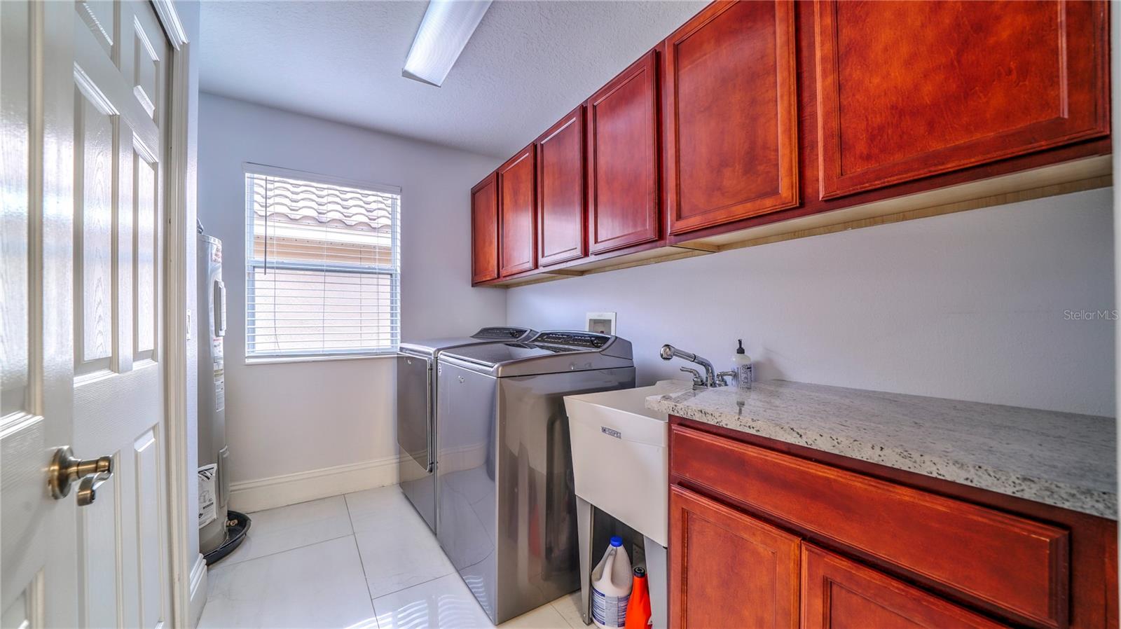 TOSCANA W - Residential