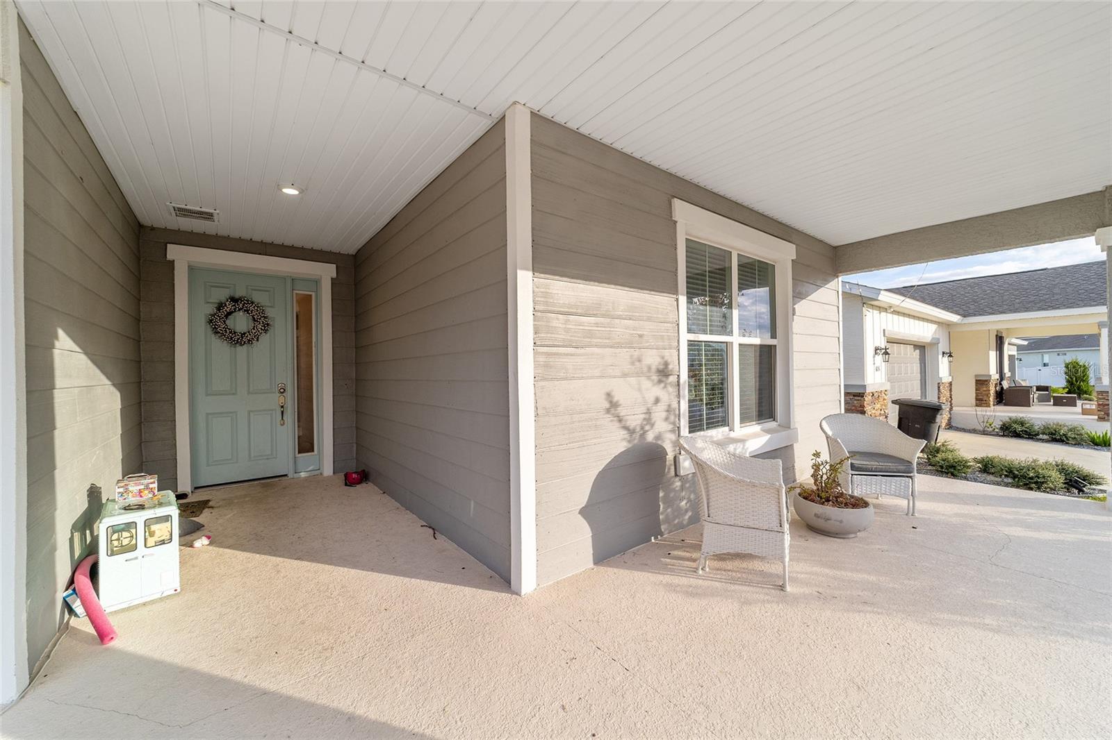 CALESA TOWNSHIP ROAN HILLS PH - Residential