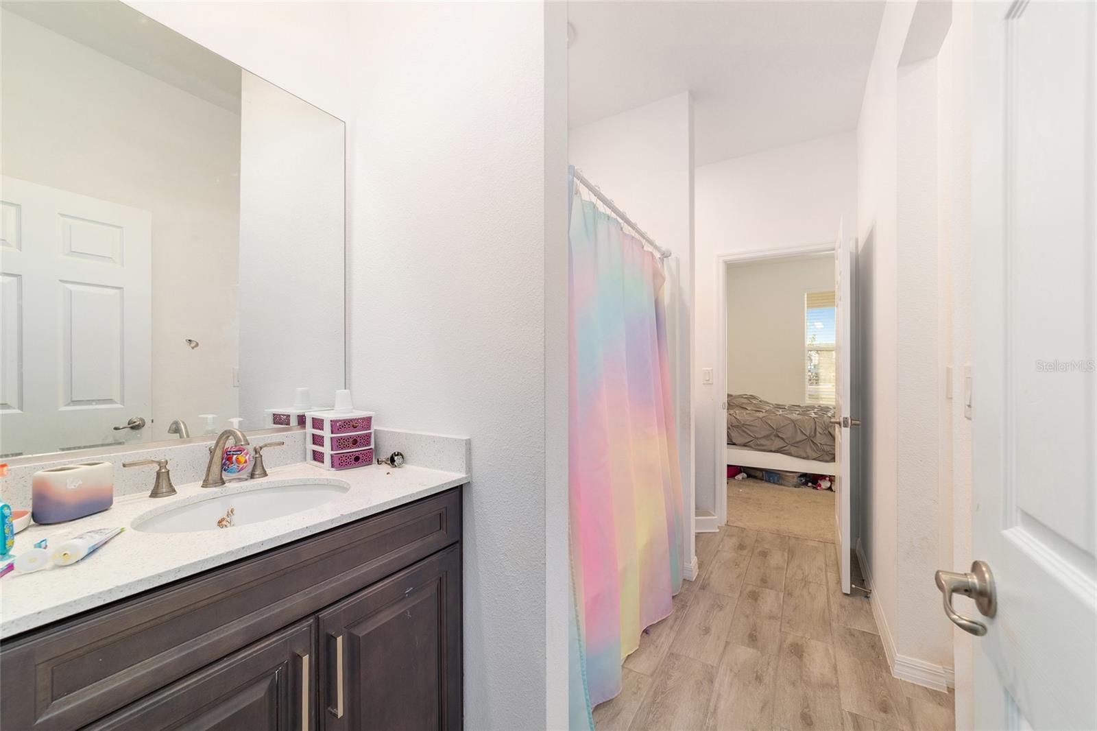 CALESA TOWNSHIP ROAN HILLS PH - Residential