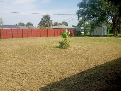 A home in PORT CHARLOTTE