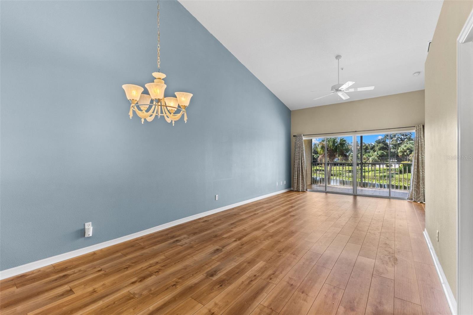 GARDENS VI/WATERSIDE VILLAGE - Residential Lease