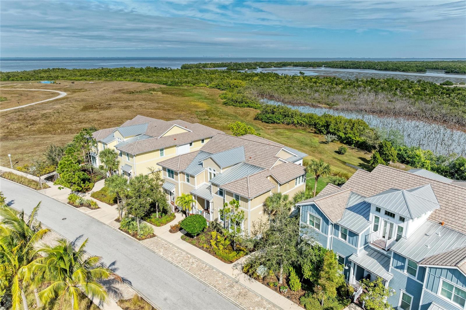 229 SAPPHIRE LAKE 101