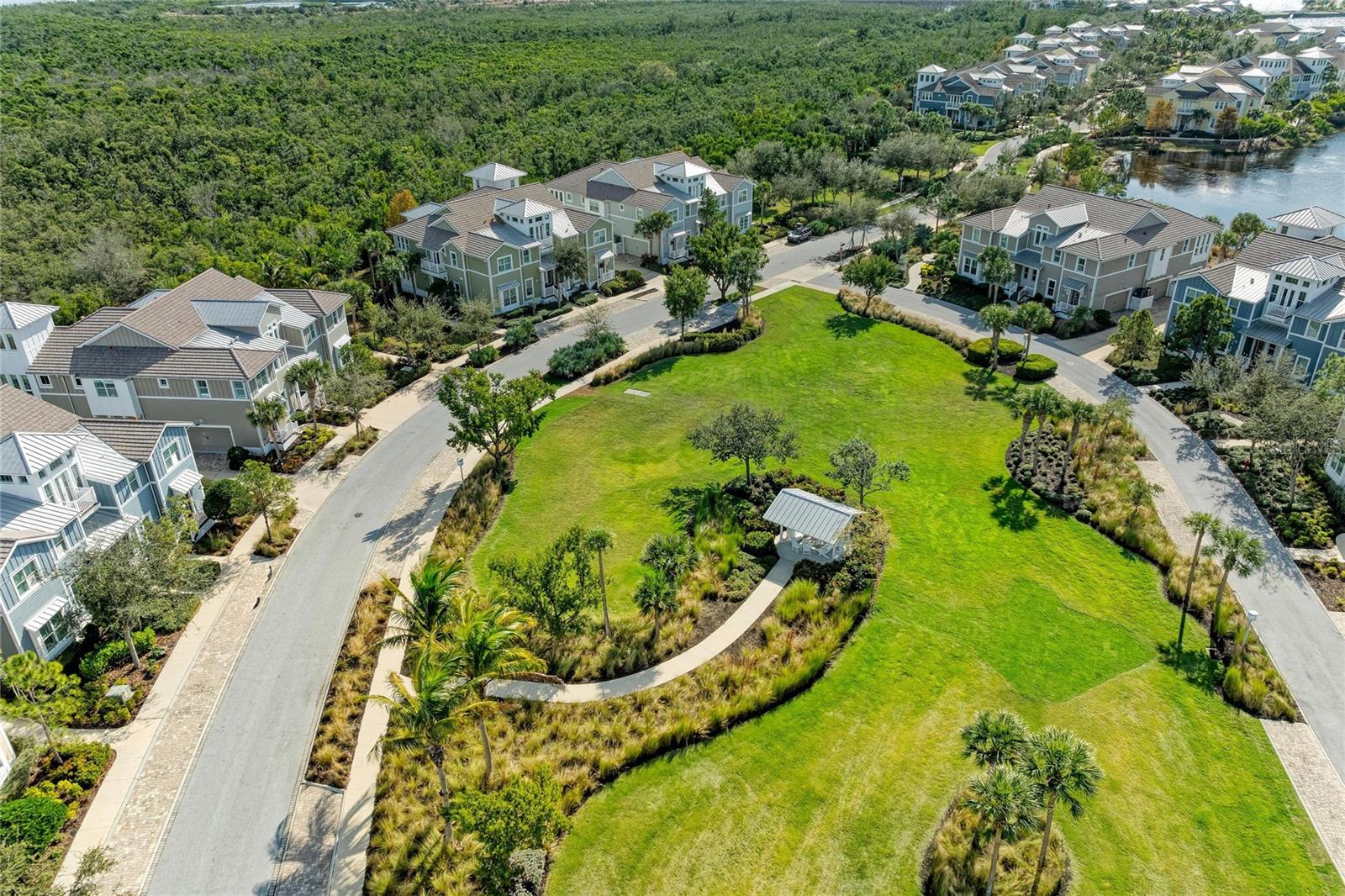 HARBOUR ISLE - Residential