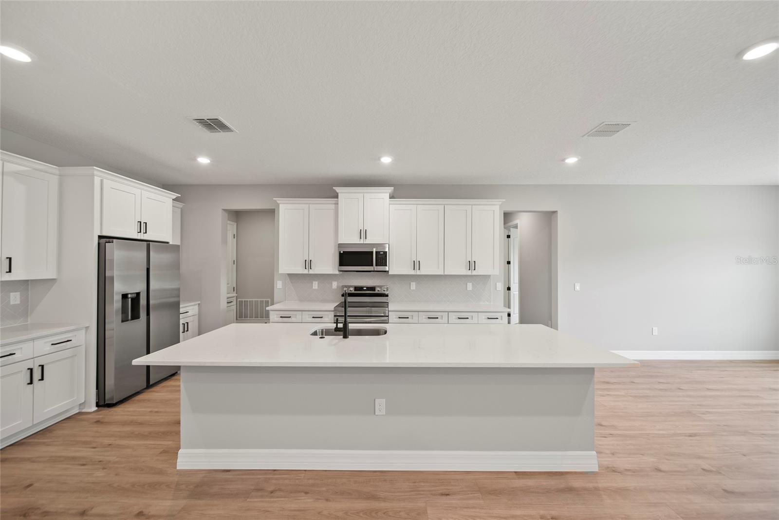 59 WOODFIELD CIRCLE