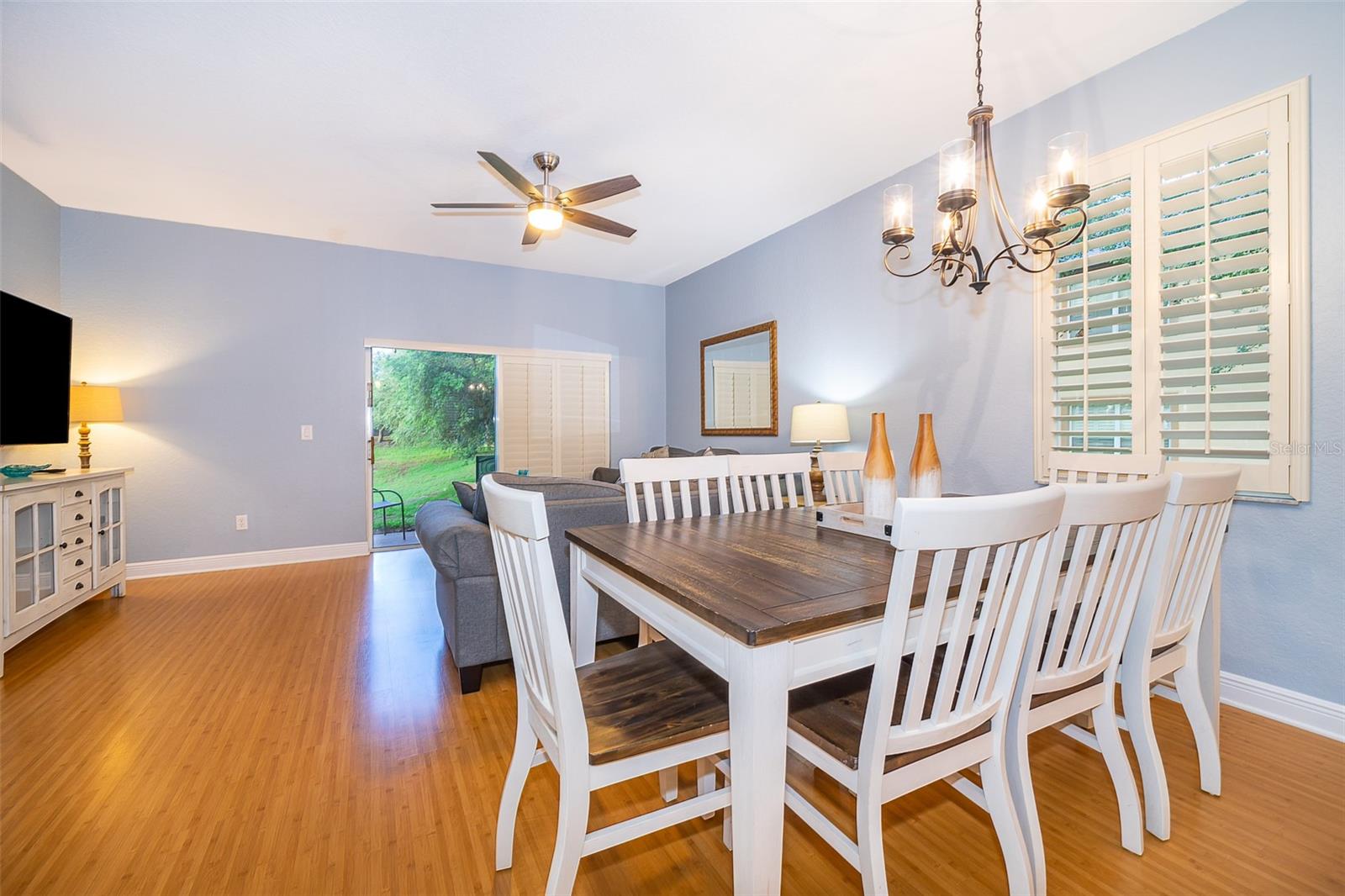 VILLA AT REGAL PALMS CONDO - Residential