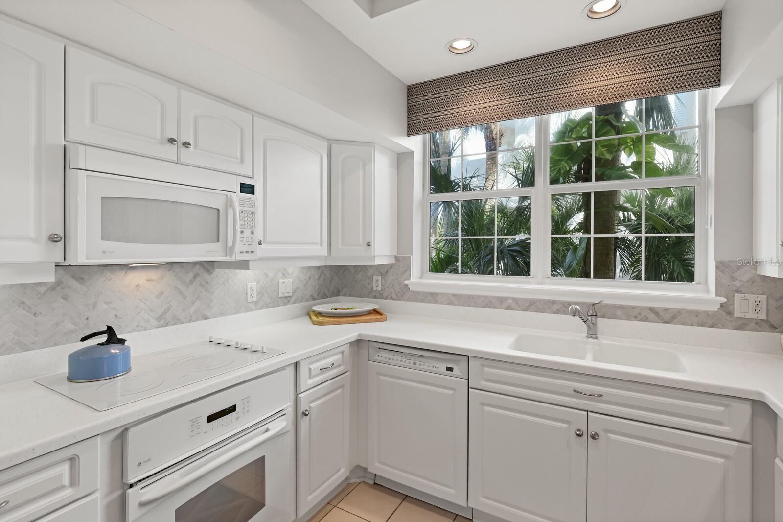 HARBORSIDE/BOCA BAY - Residential