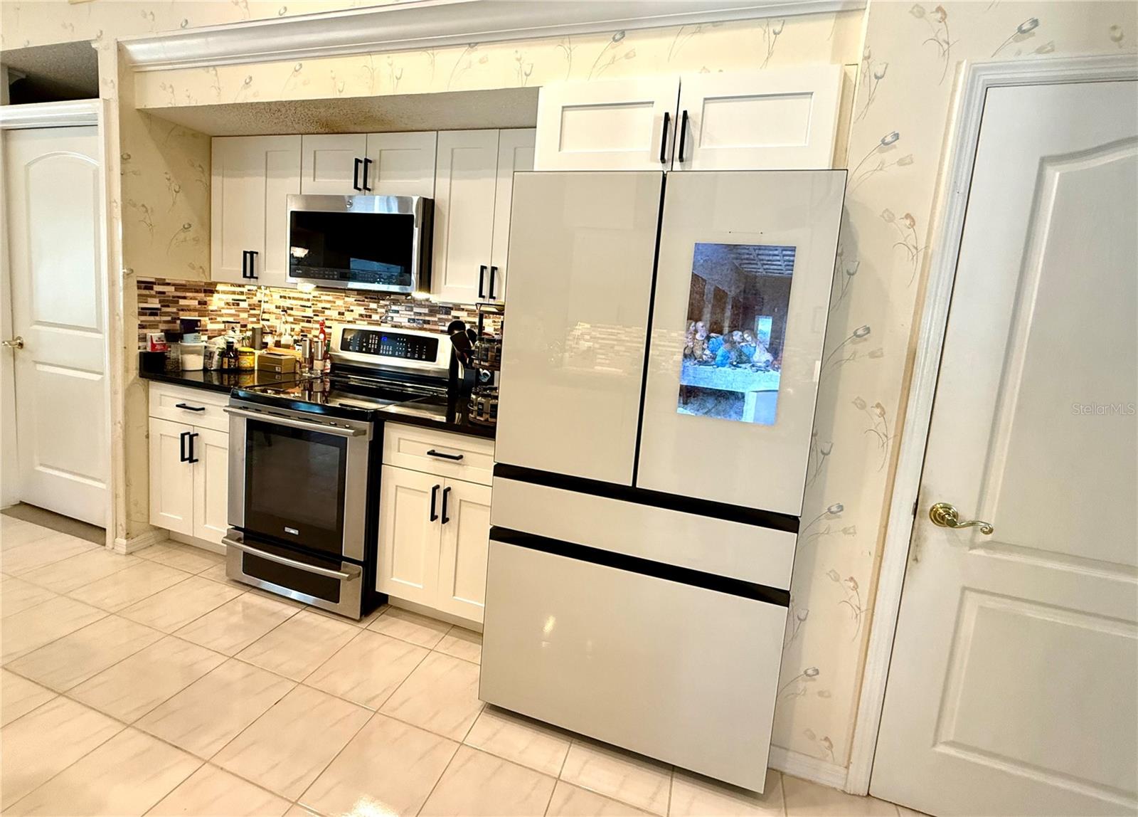 MANDARIN ESTATES - Residential