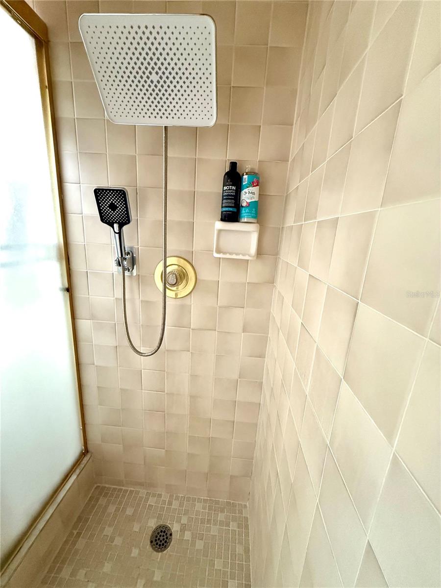 MANDARIN ESTATES - Residential