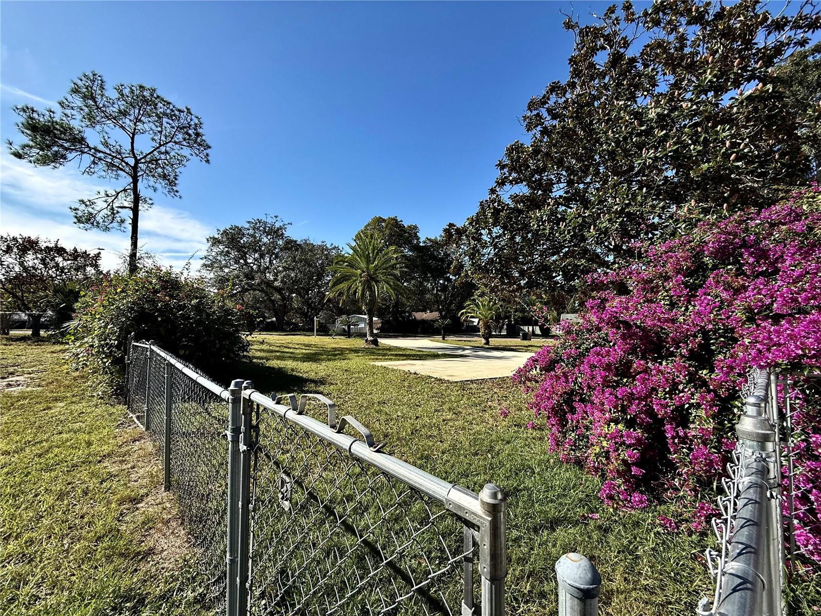 MANDARIN ESTATES - Residential