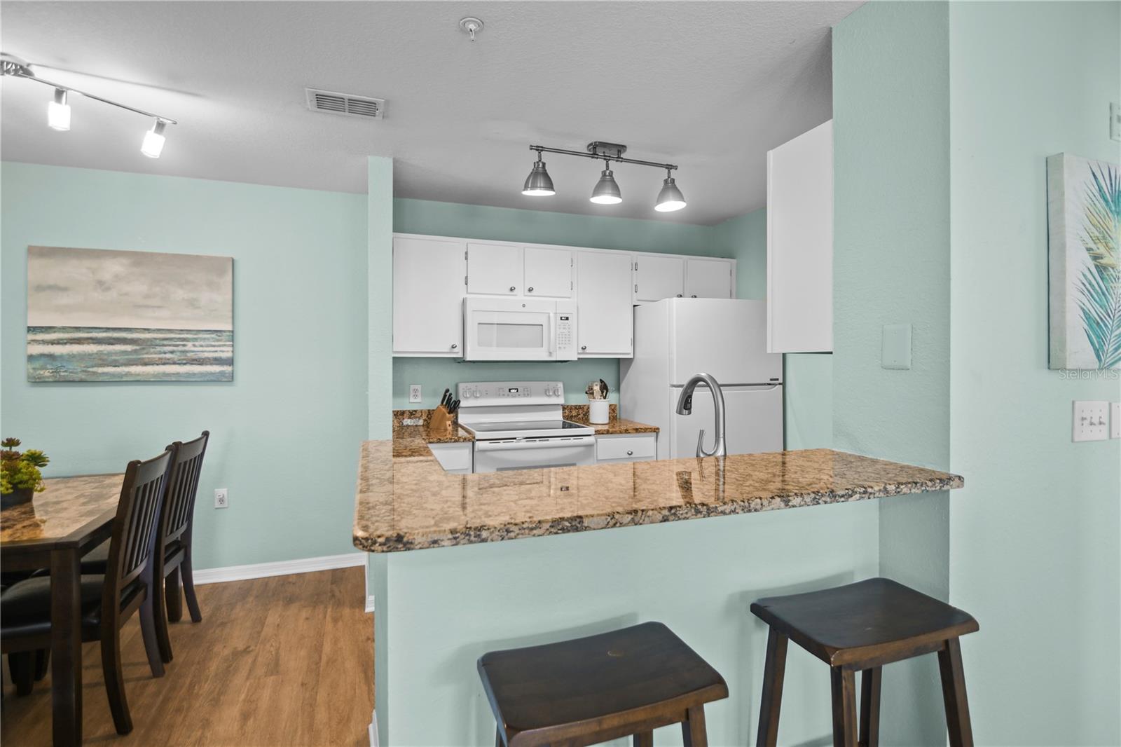 THE VILLAGE AT TOWNPARK OR2057/3888 - Residential