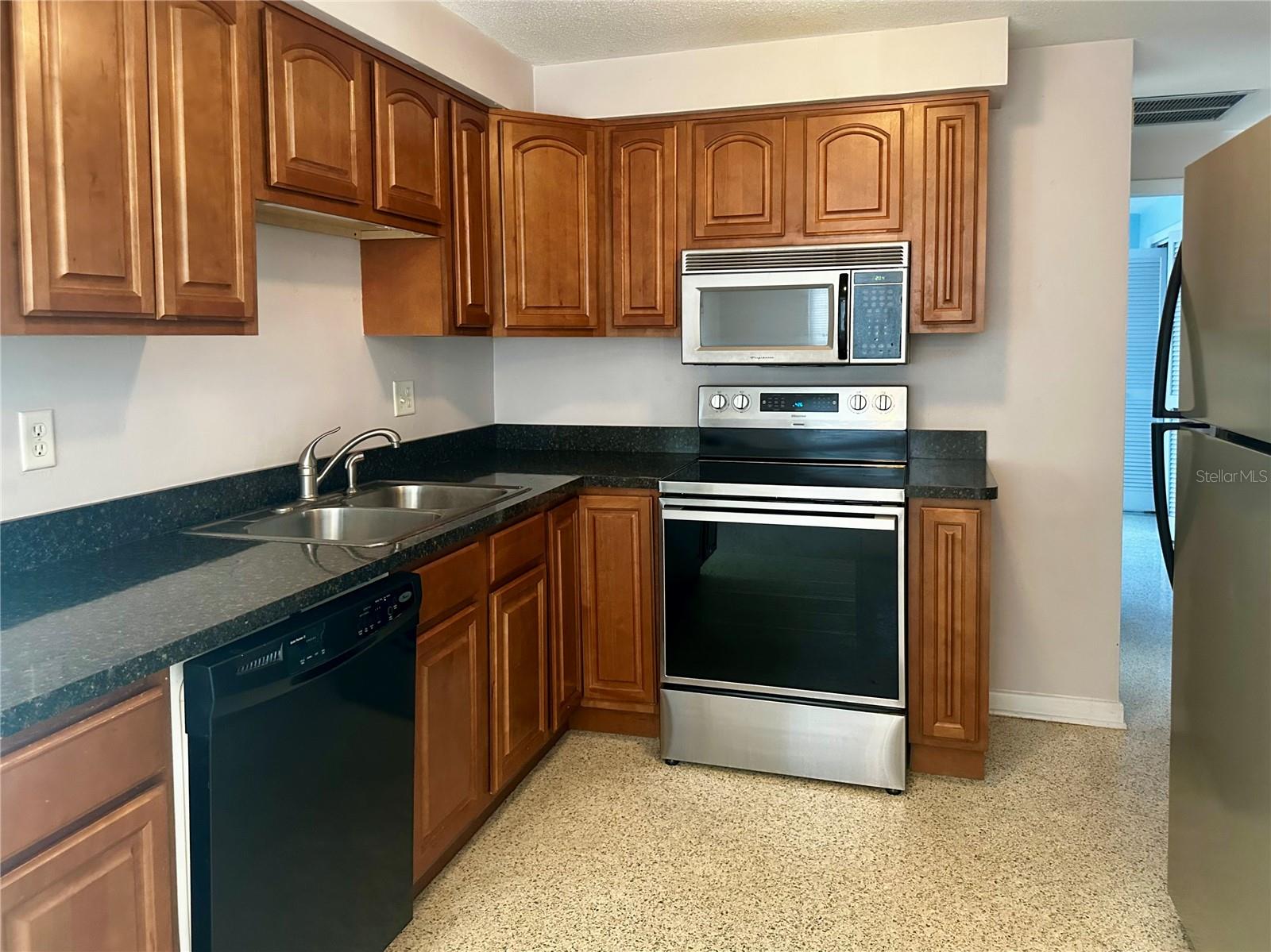 BAY TERRACE & BAY TERRACE ADD - Residential Lease