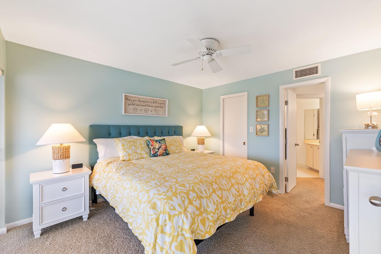 BEACH CHALET - Residential