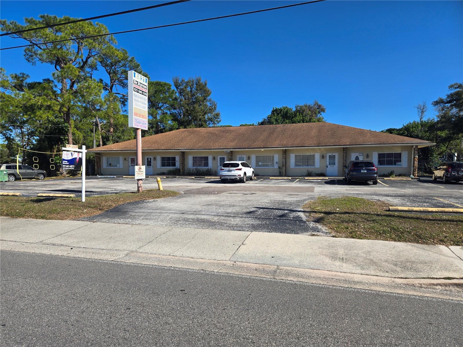 PINELLAS FARMS - Commercial Lease
