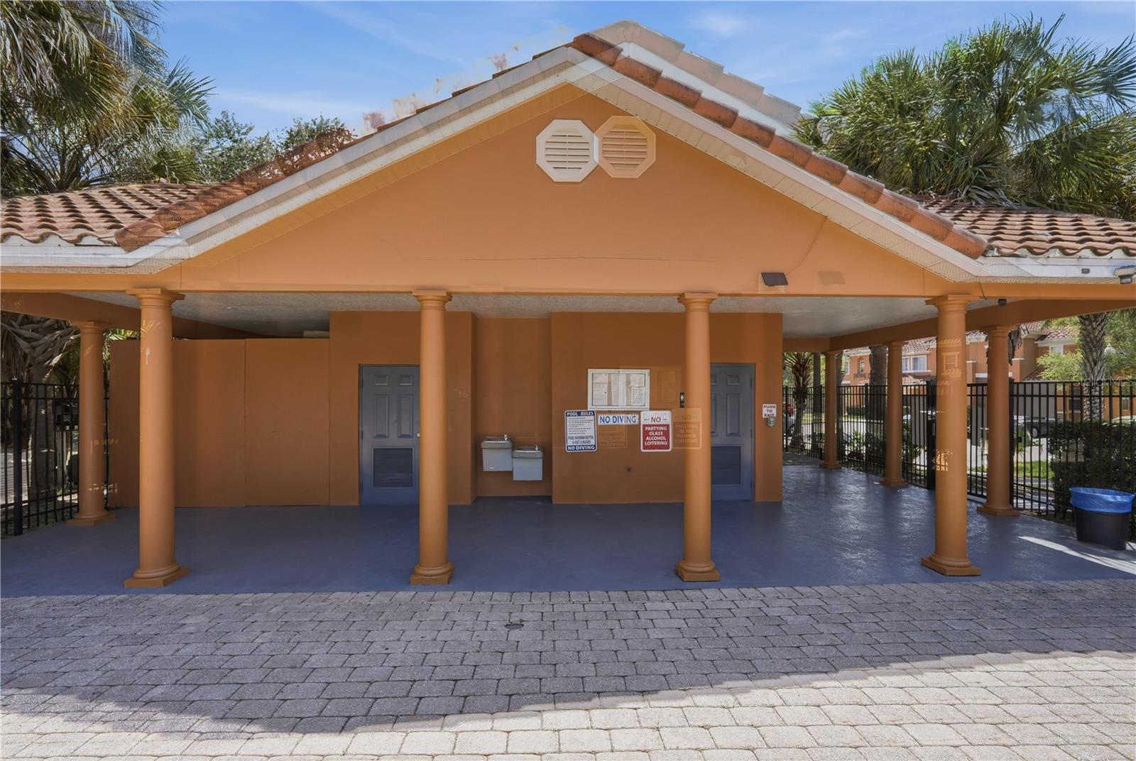 CRESTWYND BAY - Residential